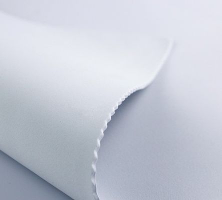 Hoja laminada piel lisa de la tela del neopreno del CR del estiramiento 2m m para el cuello del corte de pelo