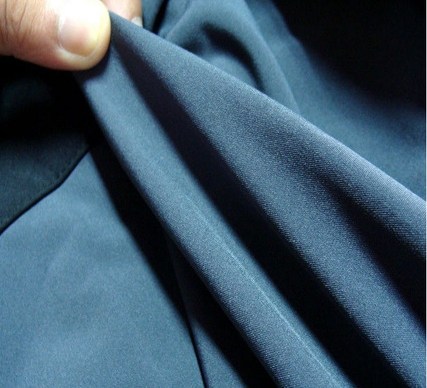 Hoja de esponja de material de neopreno de caucho SCR de doble cara de 3 mm - 6 mm espesor 10% 30% 50% SCR Negro fuera de blanco Beige